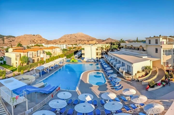 Delfinia Resort