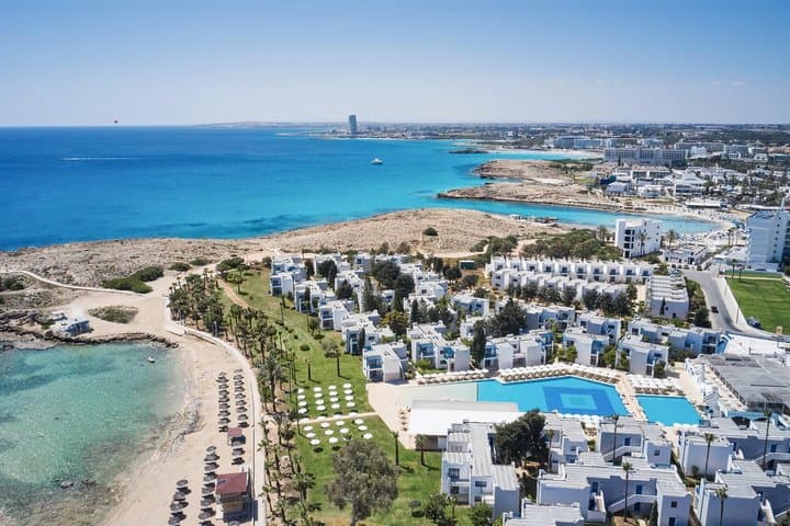 Atlantica Callisto, Kypr