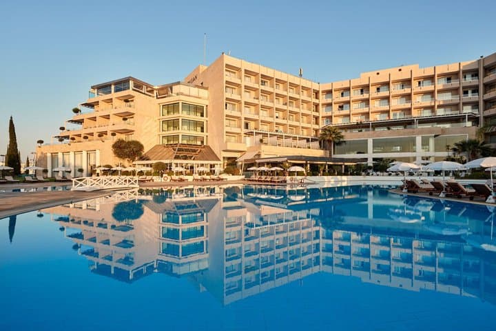 Grecian Park, Kypr