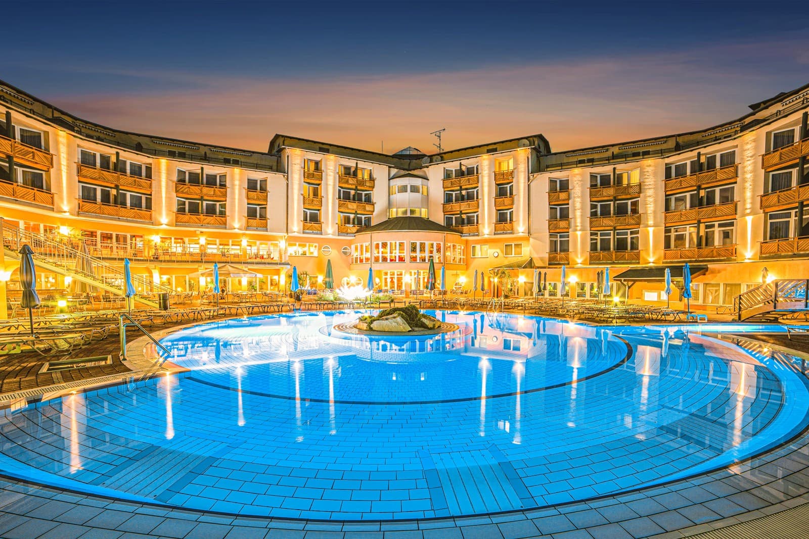 Lotus Therme Hotel & Spa