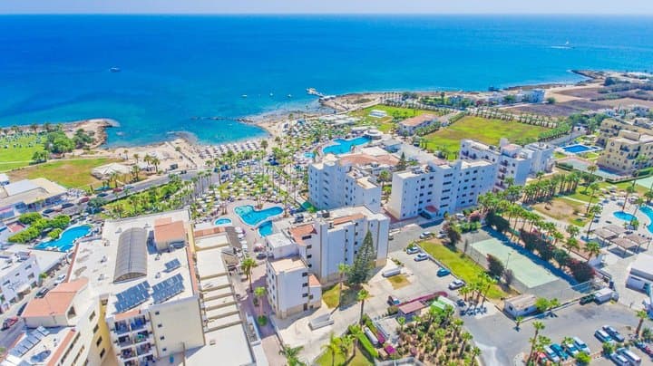 Marlita Beach Hotel Apartments