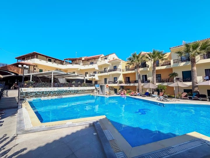 Diogenis Blue Palace