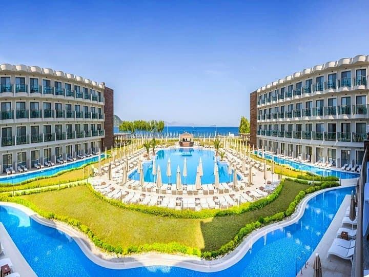 MY ELLA HOTEL