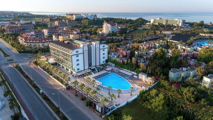 Orfeus Queen Hotel & SPA